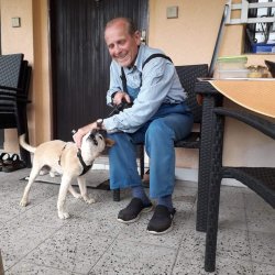 Myšák s novým páníčkem